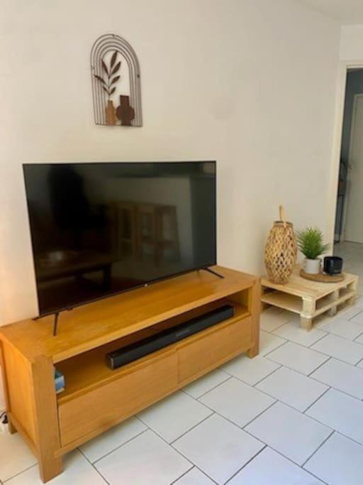T2 Hyper Centre Renove + Parking, Proche Comedie Montpellier Esterno foto